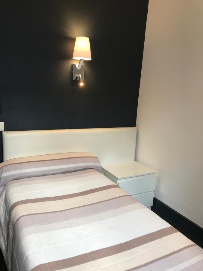 Hotel Ocean Lourdes Bagian luar foto