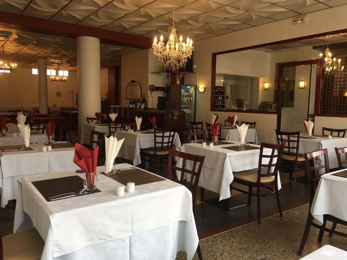 Hotel Ocean Lourdes Bagian luar foto